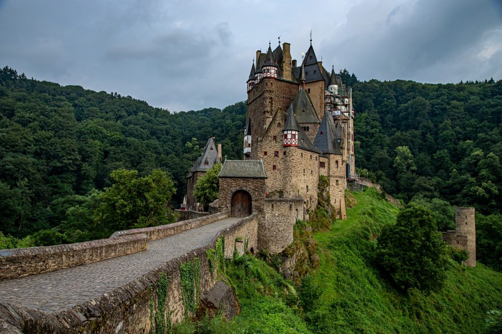 Burg-Eltz-Michael_Luenen.jpg